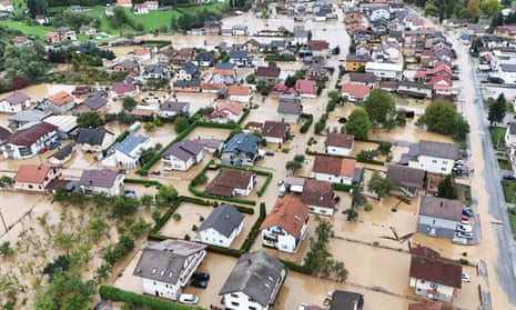 At least 14 killed in Bosnian floods after torrential rainstorm overnight – video 