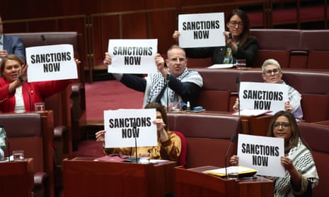 Lidia Thorpe and the Greens protest Albanese government’s Gaza response